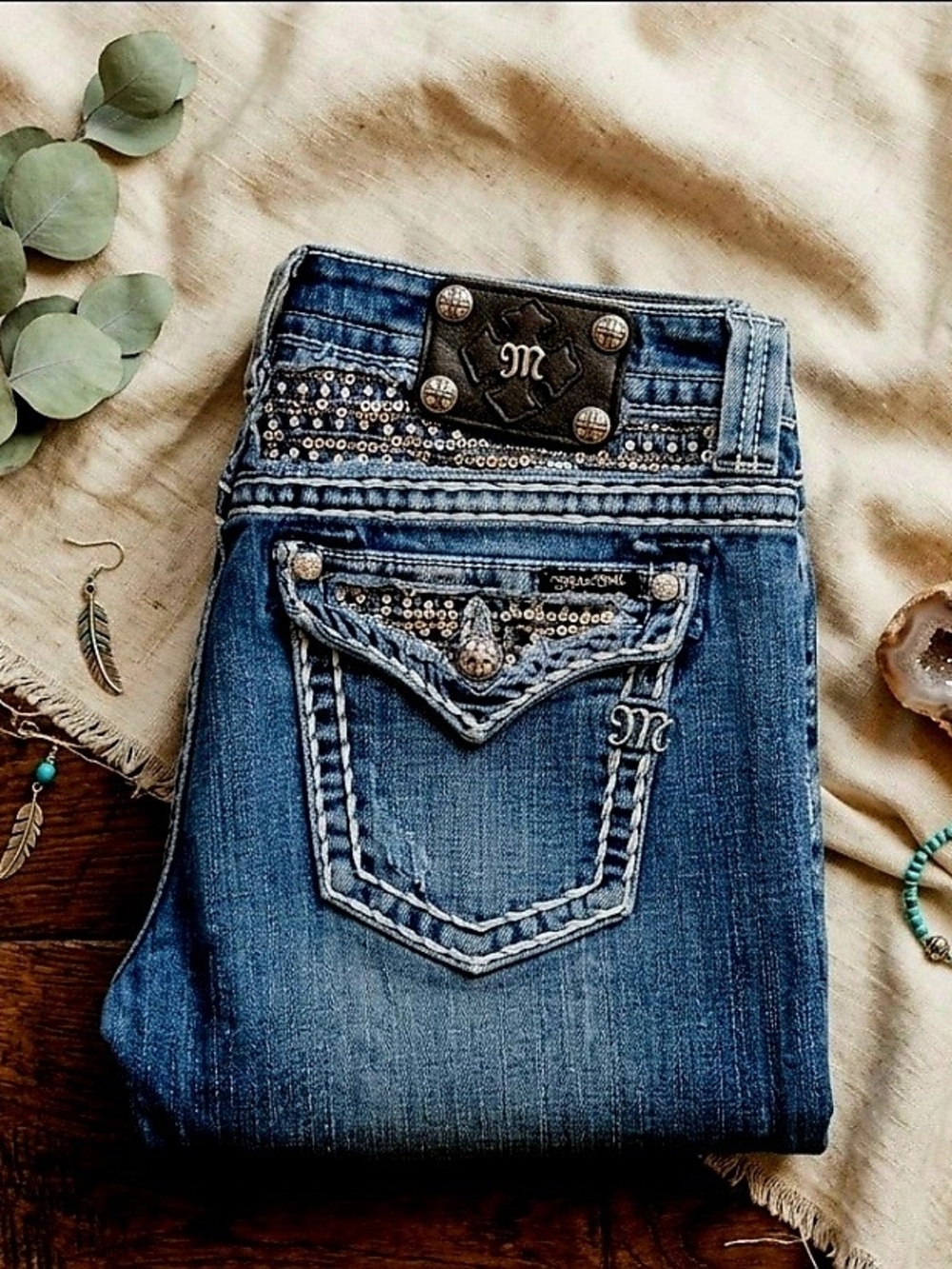 Miss Me Embellished Women's Jeans with Sequin Pocket Detail. Size 31x33